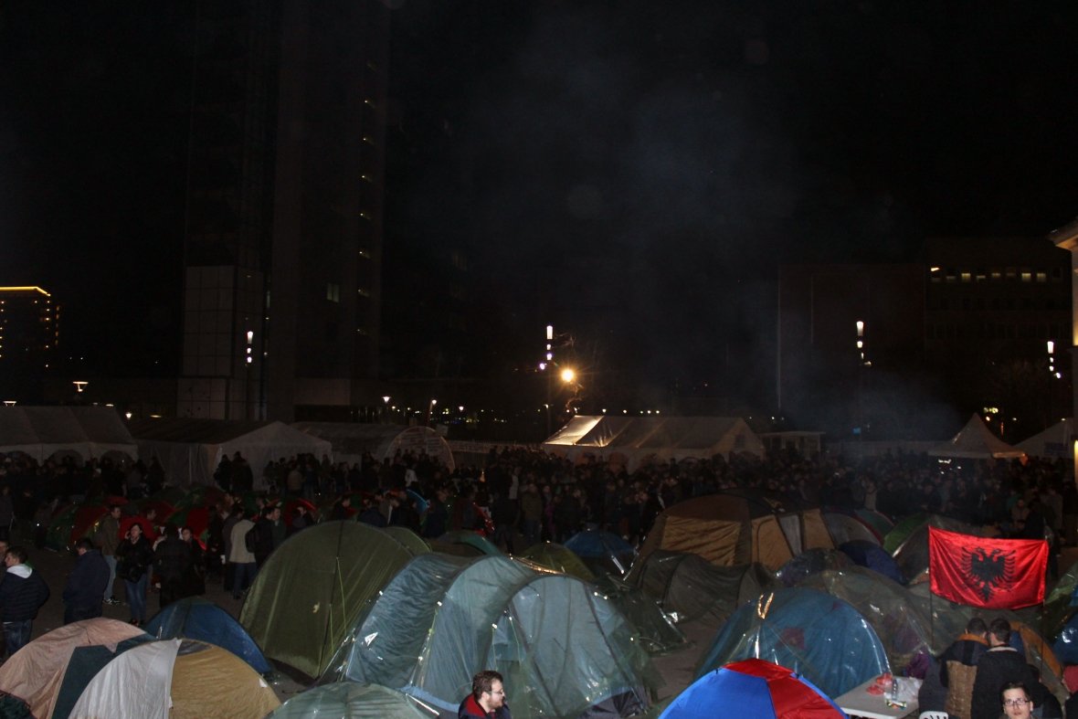 Ditë e natë në kamp 