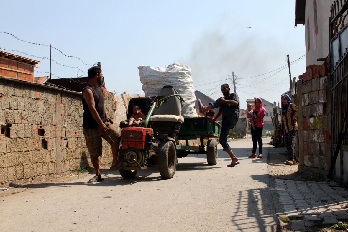 Living from scrap material