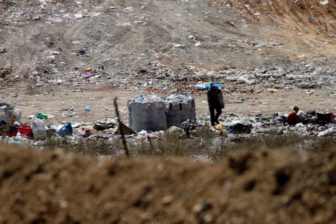 Living from scrap material