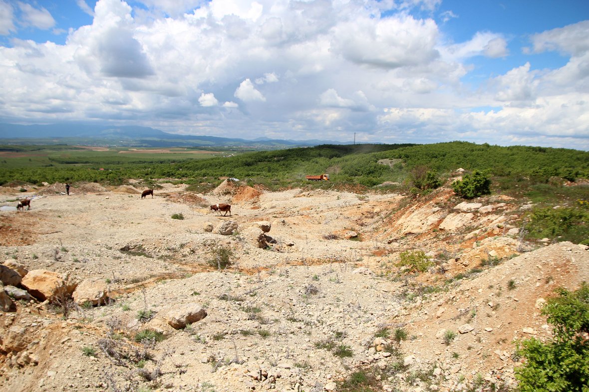 Pasojat në mjedis nga nxjerrja e zhavorrit dhe gurëve
